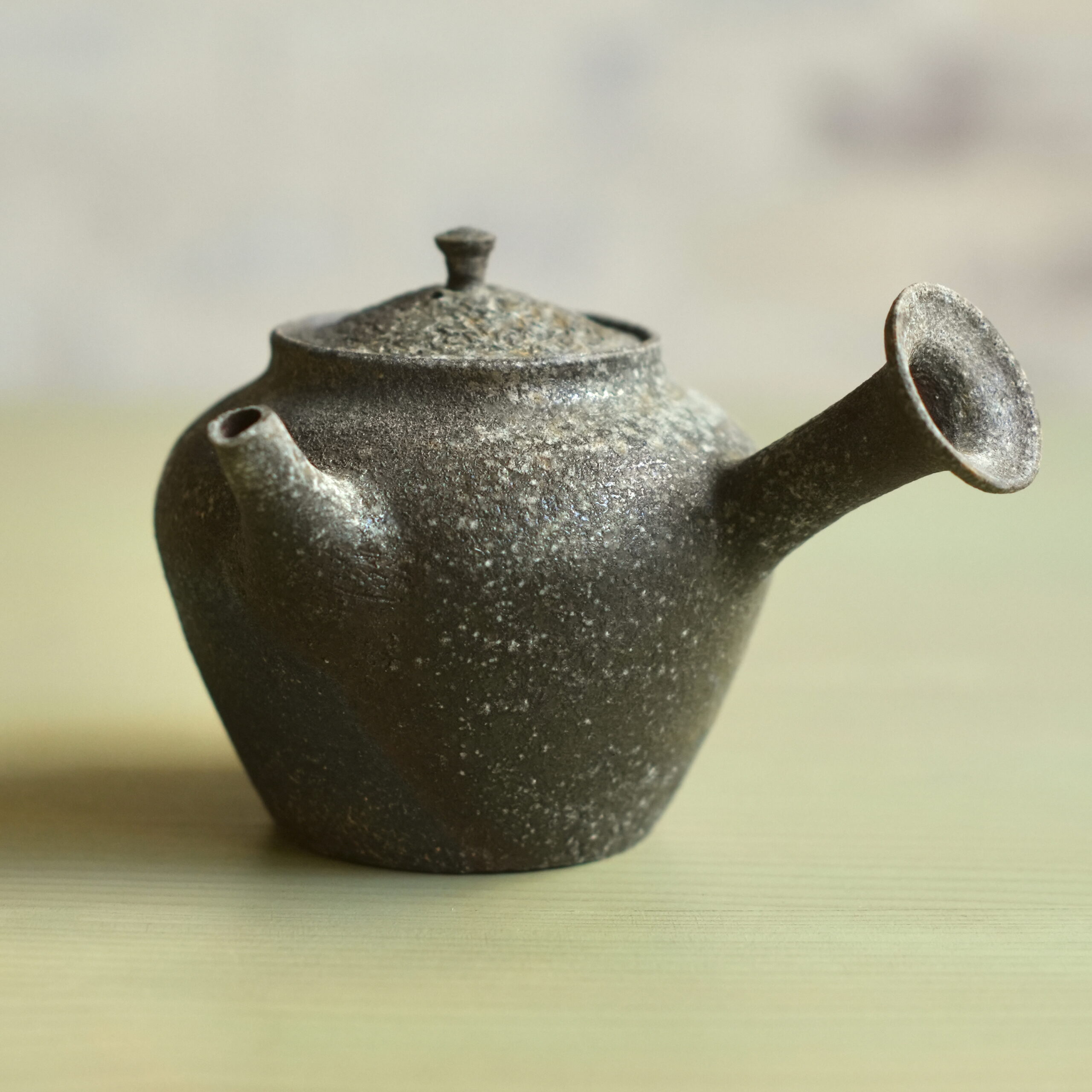 Yokode Kyūsu #2 | Yakishime | Michihiro & Kumiko Dōmoto - Image 3